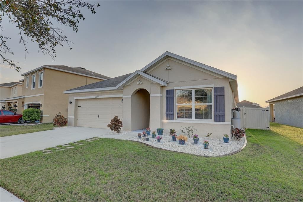 12029 GILLINGHAM HARBOR LANE GIBSONTON, FL 33534