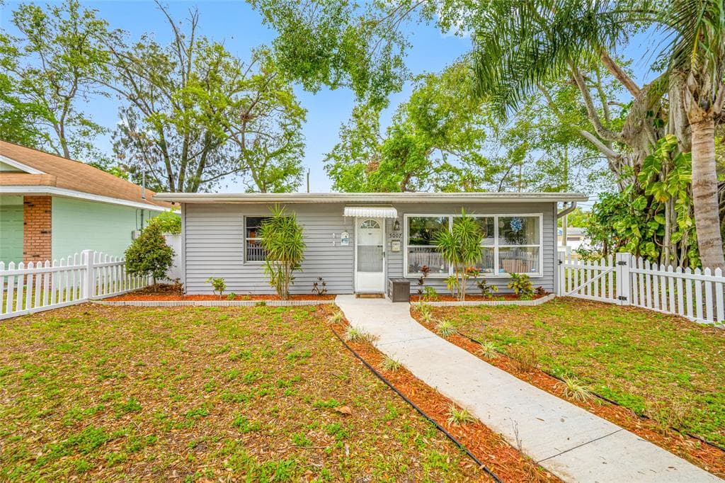 5007 2ND AVENUE S ST PETERSBURG, FL 33707