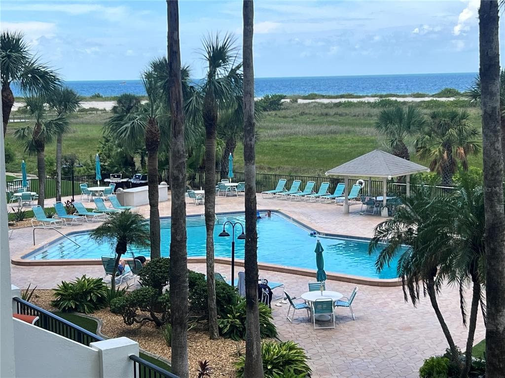 1230 GULF BOULEVARD UNIT 306 CLEARWATER BEACH, FL 33767