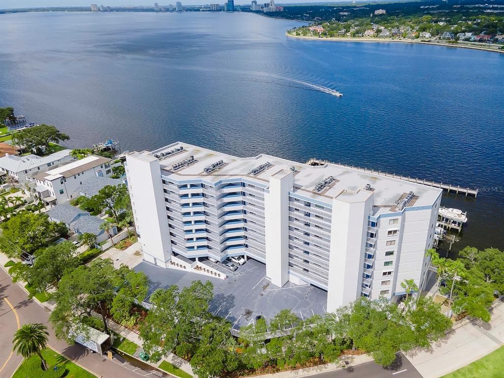 2 ADALIA AVENUE UNIT 601 TAMPA, FL 33606