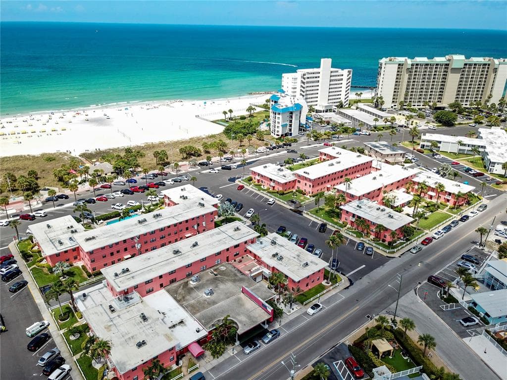 6800 SUNSET WAY UNIT 204 ST PETE BEACH, FL 33706