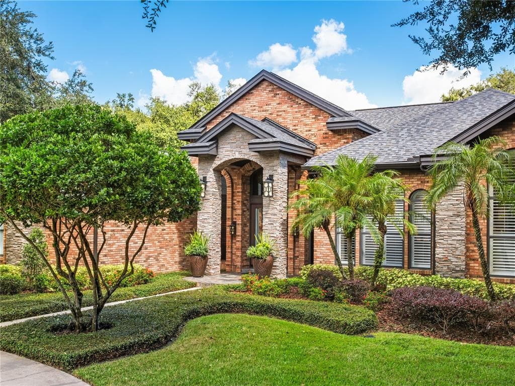16211 VILLARREAL DE AVILA TAMPA, FL 33613