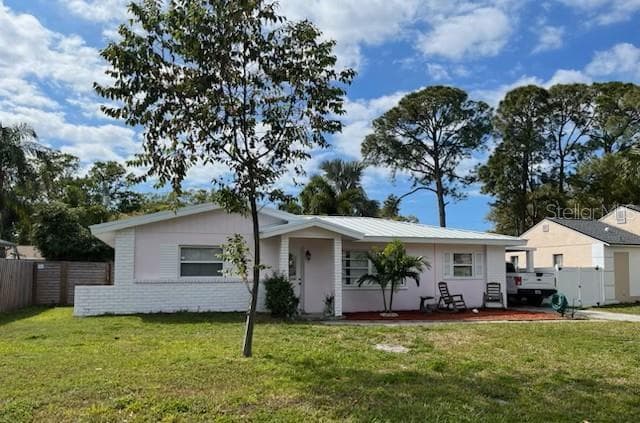 1740 GROVE DRIVE CLEARWATER, FL 33759