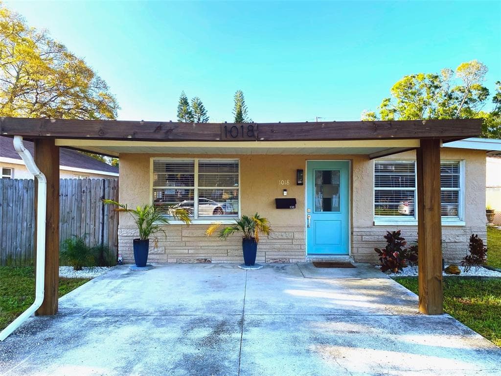 1018 55TH AVENUE N ST PETERSBURG, FL 33703