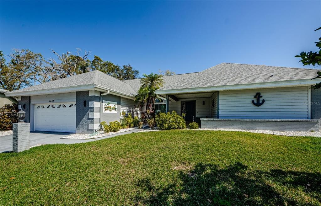 2657 CRYSTAL CIRCLE CIRCLE DUNEDIN, FL 34698