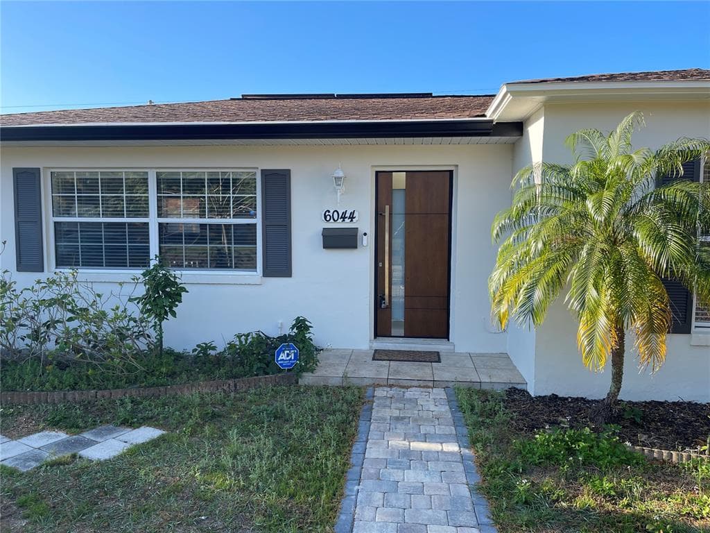 6044 6TH AVENUE N ST PETERSBURG, FL 33710