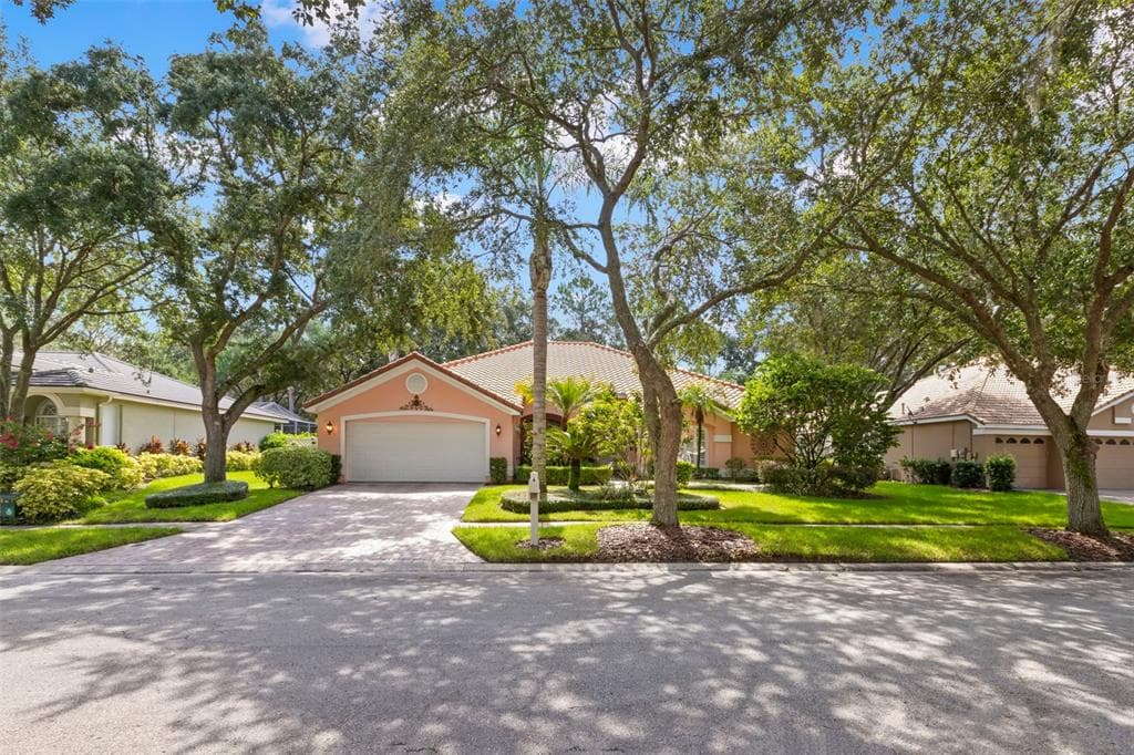17803 HICKORY MOSS PLACE TAMPA, FL 33647