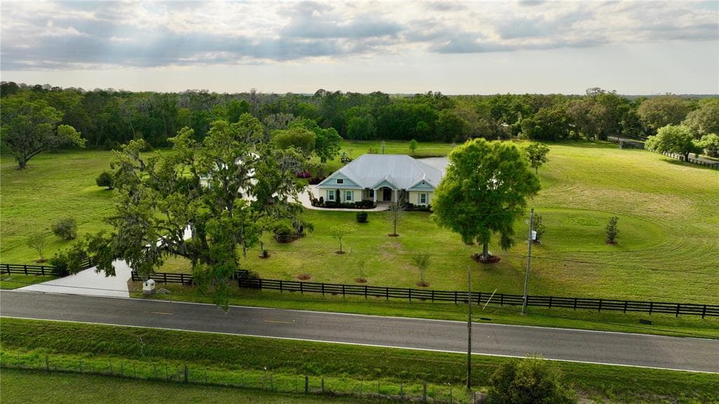 3709 GALLAGHER ROAD PLANT CITY, FL 33565
