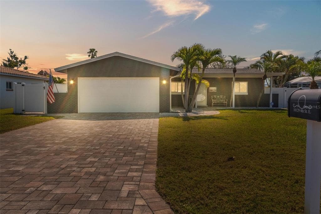 10129 4TH STREET E TREASURE ISLAND, FL 33706