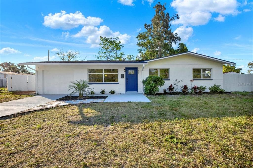 4324 TUNA DRIVE SE ST PETERSBURG, FL 33705
