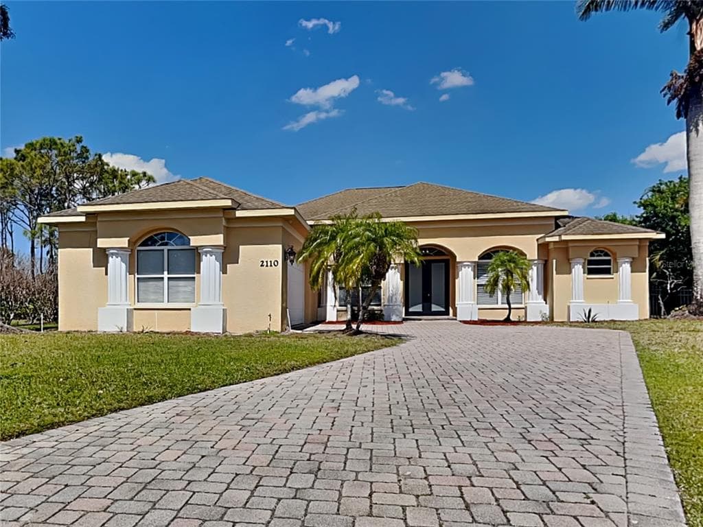 2110 152ND COURT E BRADENTON, FL 34212