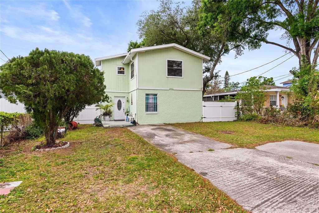 2306 W VIRGINIA AVENUE TAMPA, FL 33607