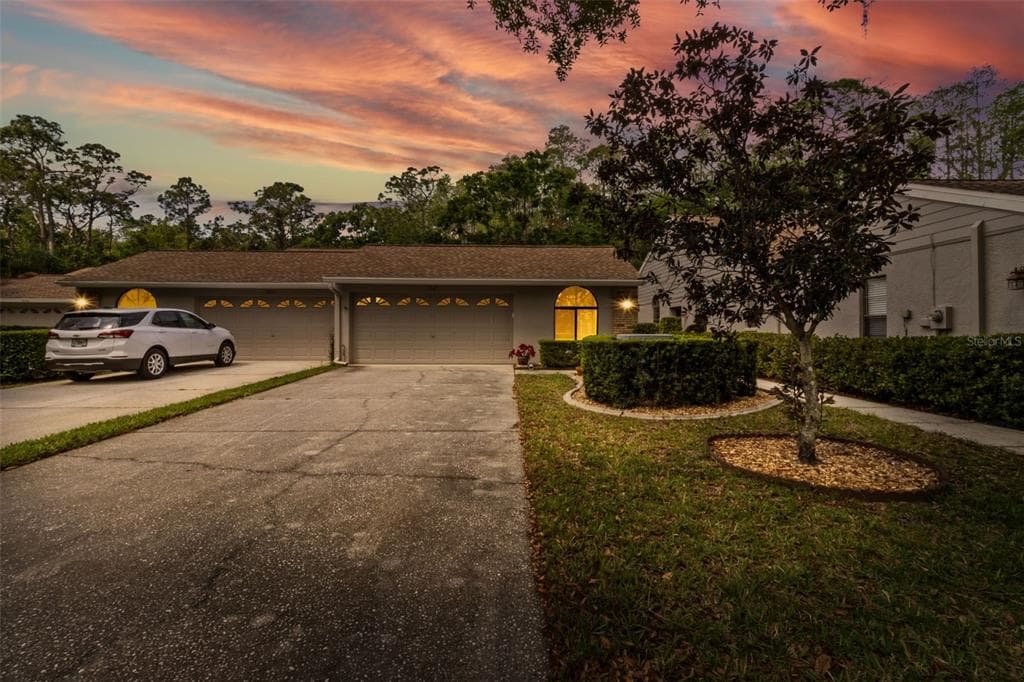 4018 SALEM SQUARE PARKWAY PALM HARBOR, FL 34685