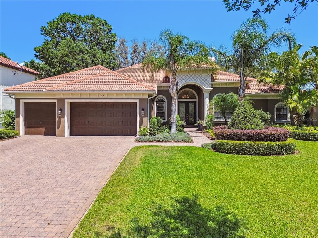 1819 BELLA CASA COURT TAMPA, FL 33618