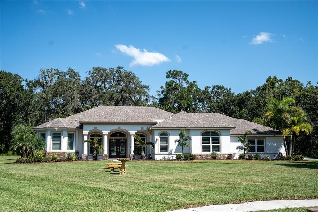 490 SILVER MOSS LANE TARPON SPRINGS, FL 34688