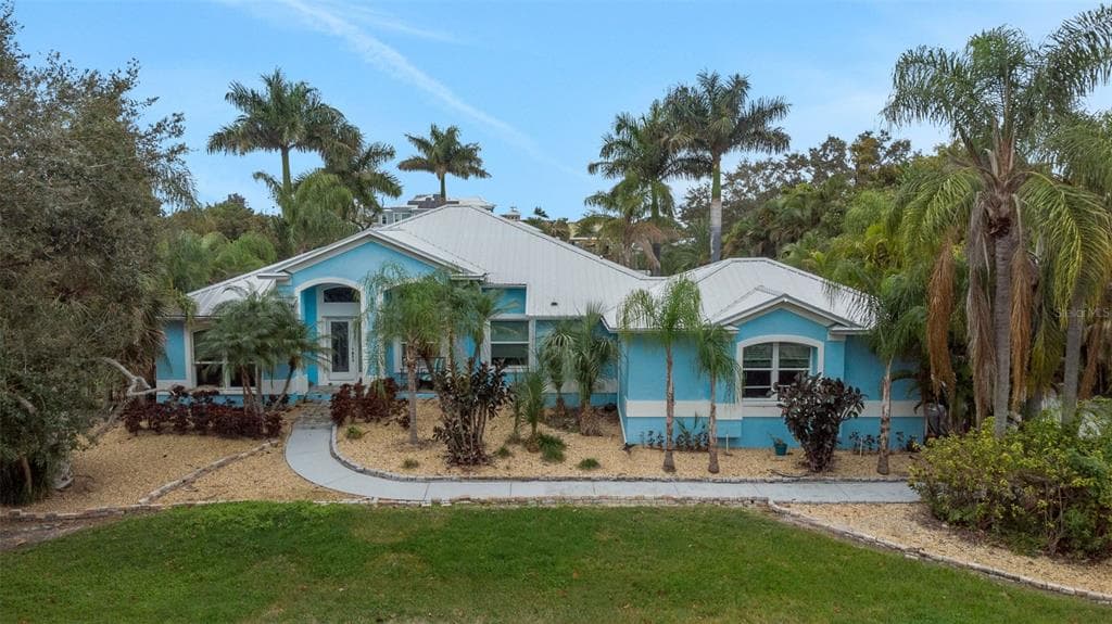 424 ISLAND CAY WAY APOLLO BEACH, FL 33572