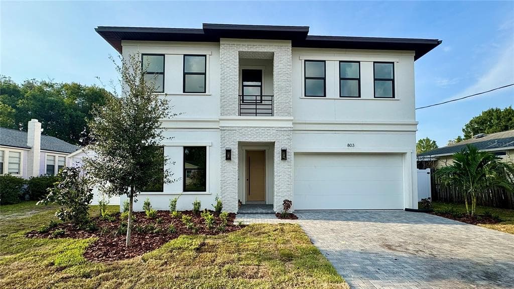 803 W WOODLAWN AVENUE TAMPA, FL 33603