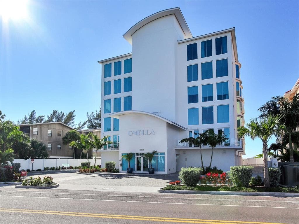 19816 GULF BOULEVARD UNIT 602