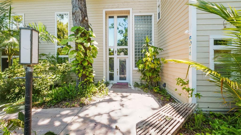 6014 LUANA LANE S GULFPORT, FL 33707