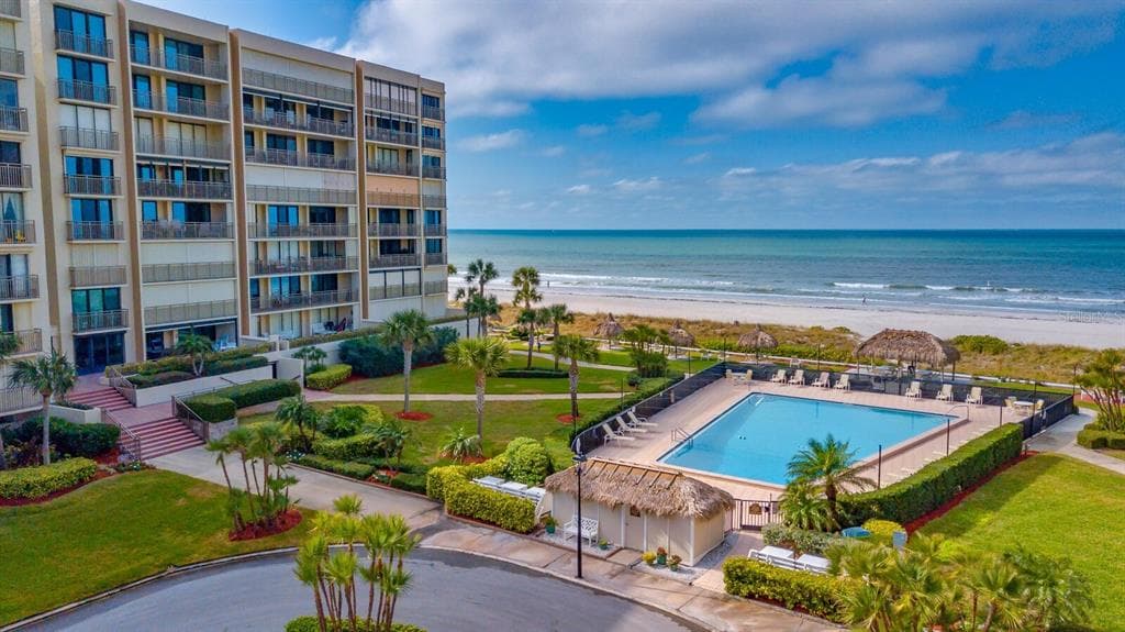 1430 GULF BOULEVARD UNIT 102 CLEARWATER BEACH, FL 33767
