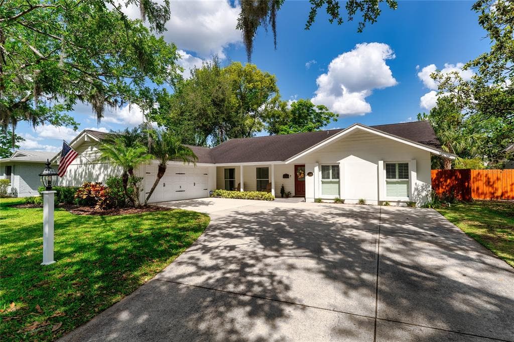 10609 ORANGE GROVE DRIVE TAMPA, FL 33618