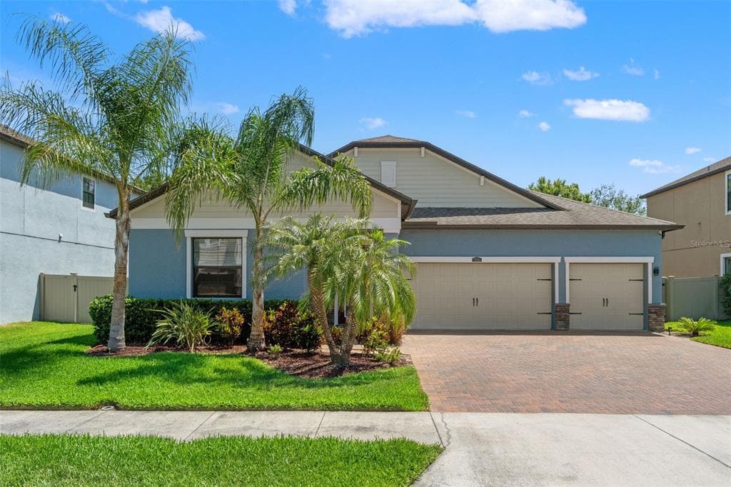 2835 HILLIARD DRIVE WESLEY CHAPEL, FL 33543