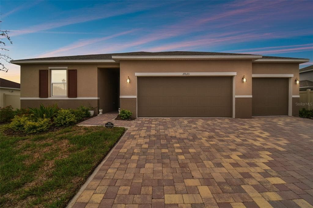 29123 KINSINGTON COURT WESLEY CHAPEL, FL 33544