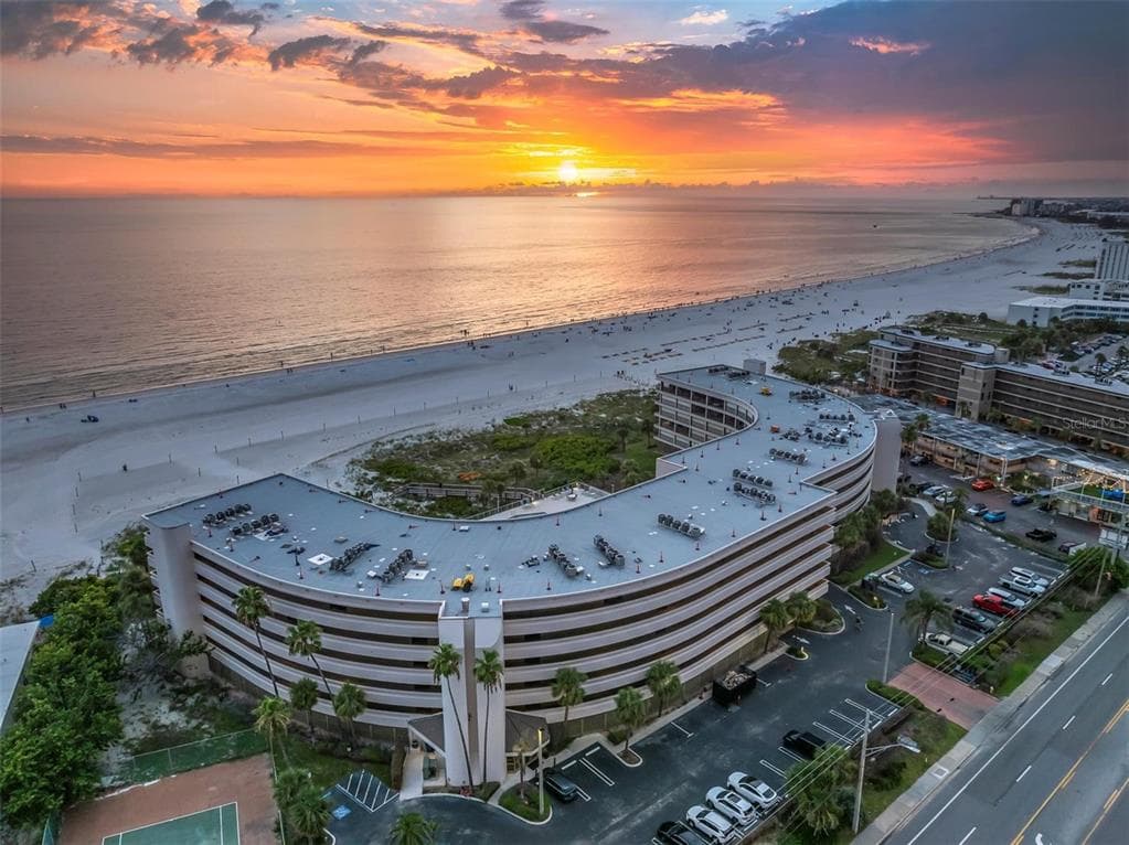 4450 GULF BOULEVARD UNIT 114