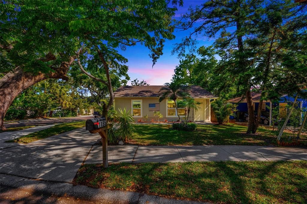 1155 WITHLACOOCHEE STREET SAFETY HARBOR, FL 34695