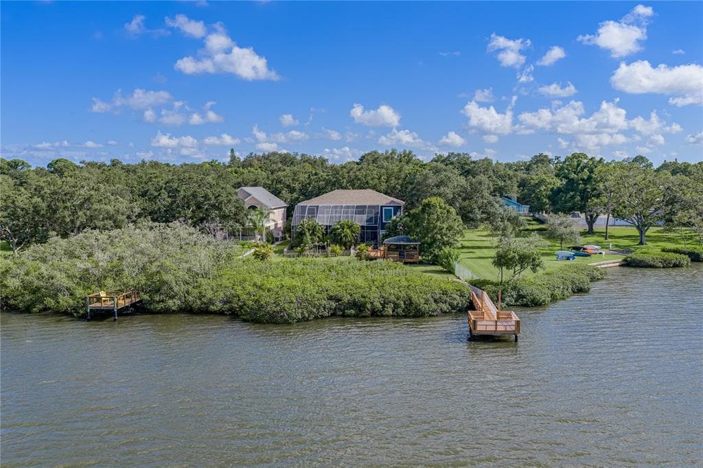 3484 SHORE DRIVE SAFETY HARBOR, FL 34695