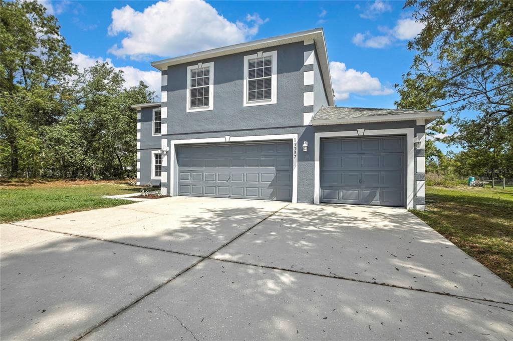 11257 PERSIMMON AVENUE WEEKI WACHEE, FL 34614