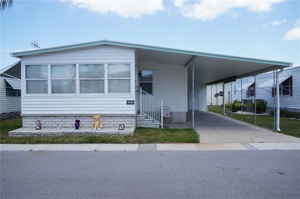 82303 1ST AVENUE N UNIT 303