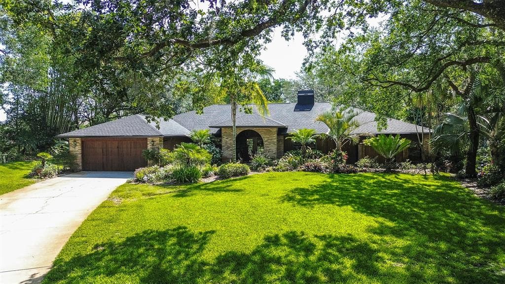 17519 DRAKE COURT