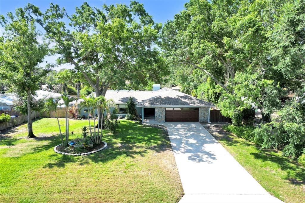 1220 PINELLAS POINT DRIVE S