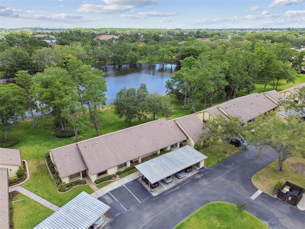 2537 OAKLEAF LANE UNIT 32A CLEARWATER, FL 33763