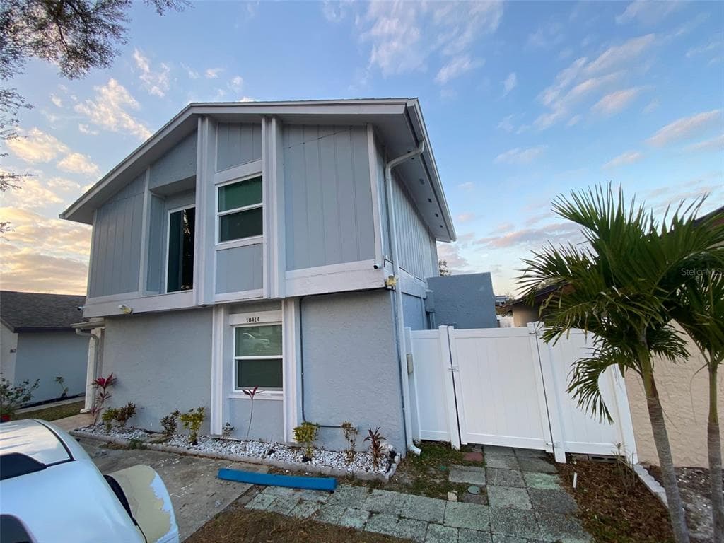 10414 ROSEMOUNT DRIVE TAMPA, FL 33624