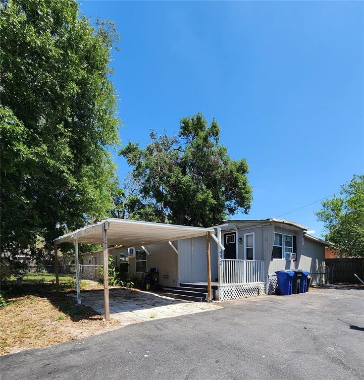 8424 VALRIE LANE