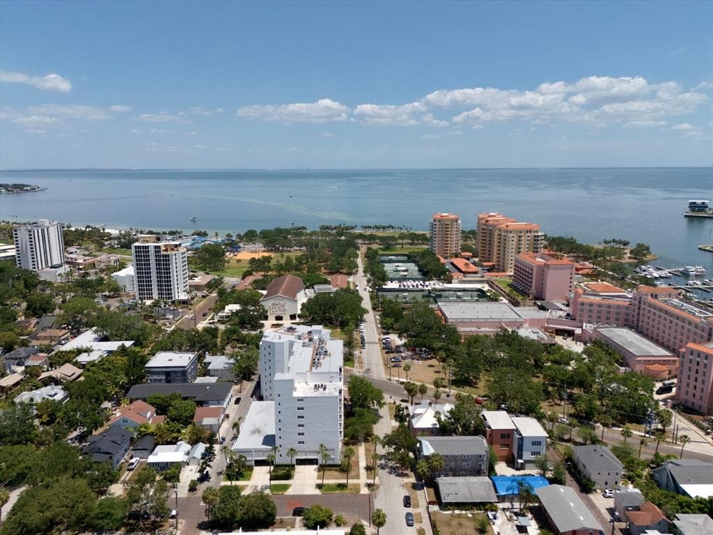700 BEACH DRIVE NE UNIT 705 ST PETERSBURG, FL 33701