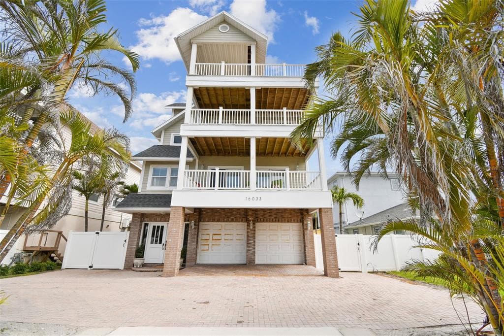 16033 GULF BOULEVARD REDINGTON BEACH, FL 33708