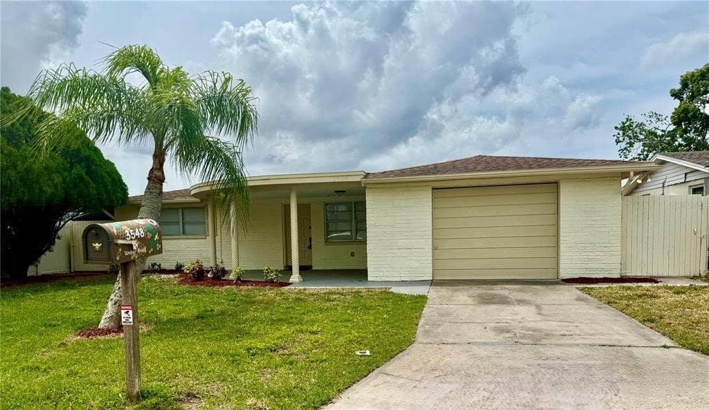 3548 UMBER ROAD HOLIDAY, FL 34691