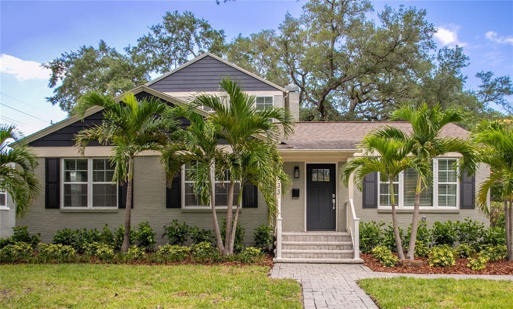 2933 W ALLINE AVENUE TAMPA, FL 33611