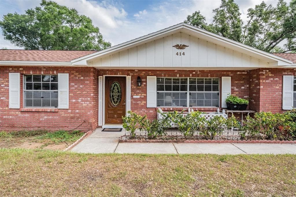 414 CACTUS CIRCLE