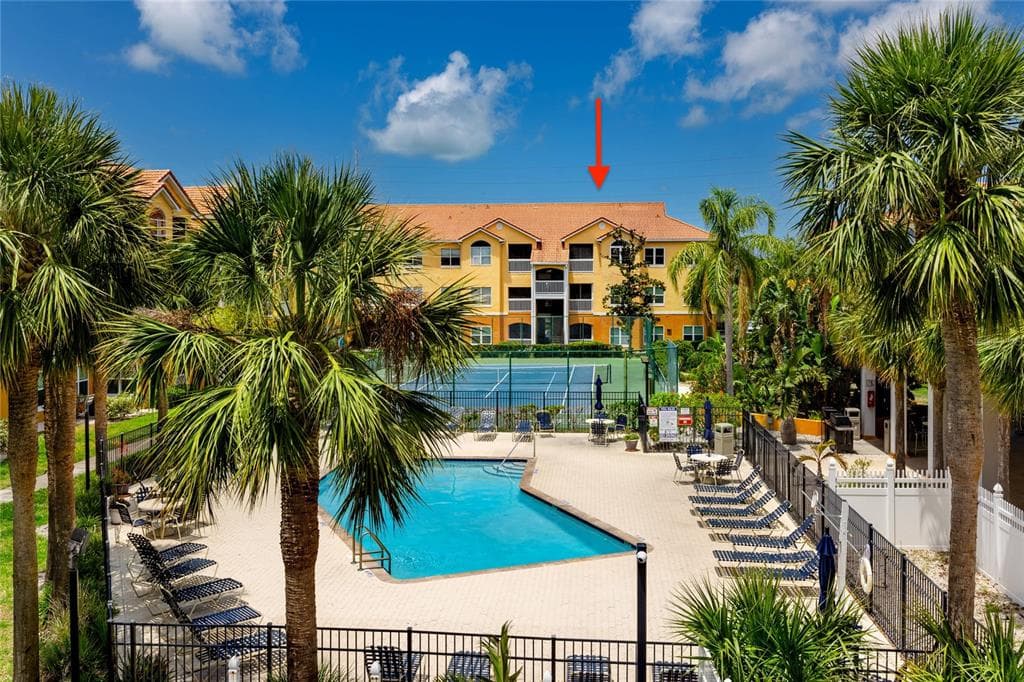 10764 70TH AVENUE UNIT 5302 SEMINOLE, FL 33772