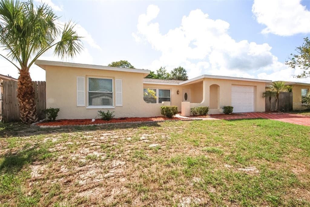 9816 CROFTON LANE PORT RICHEY, FL 34668