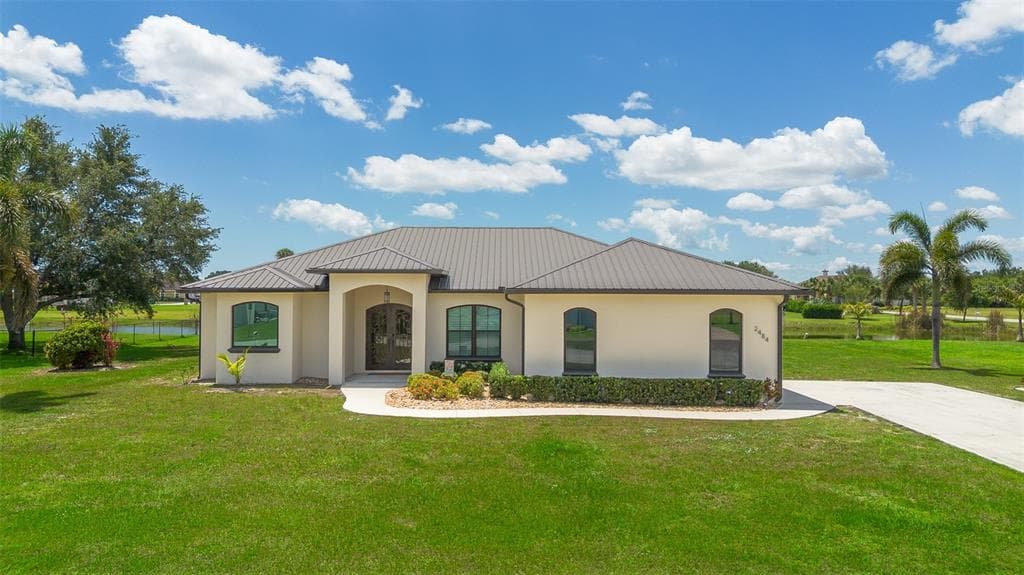 2484 SW 33RD CIRCLE OKEECHOBEE, FL 34974