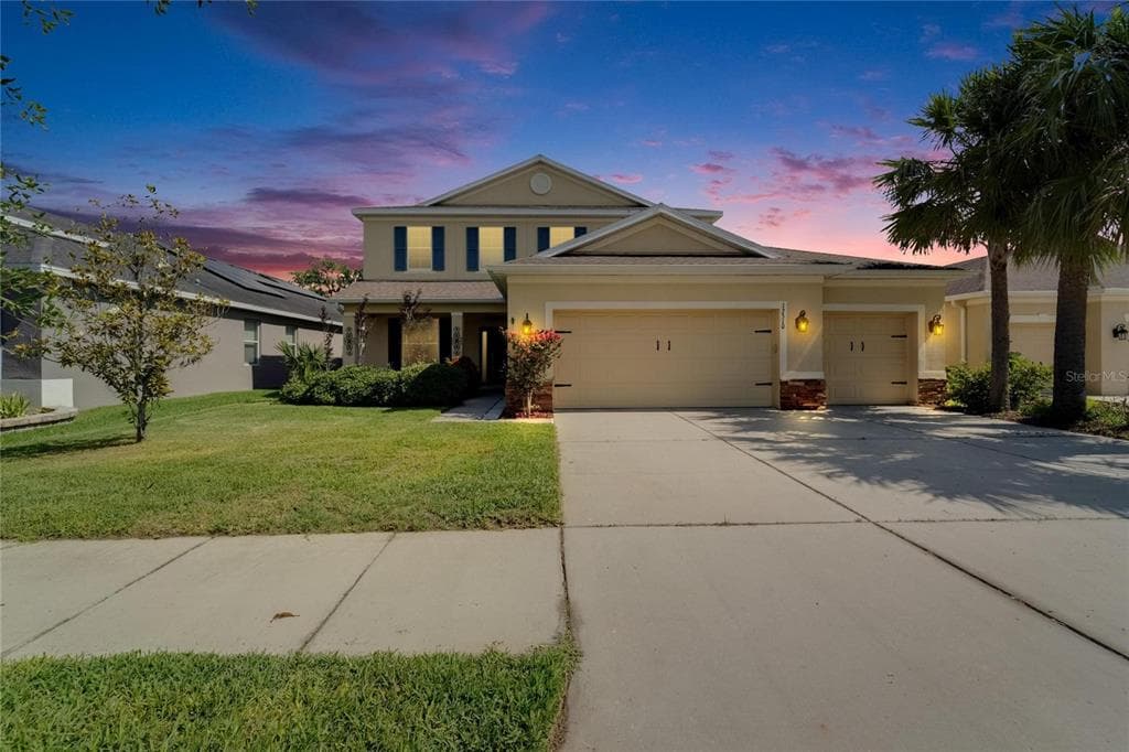 17510 BRIGHT WHEAT DRIVE LITHIA, FL 33547