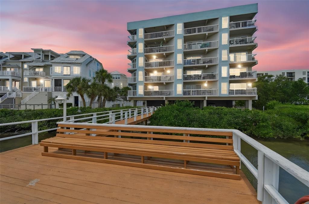 19925 GULF BOULEVARD UNIT 105 INDIAN SHORES, FL 33785