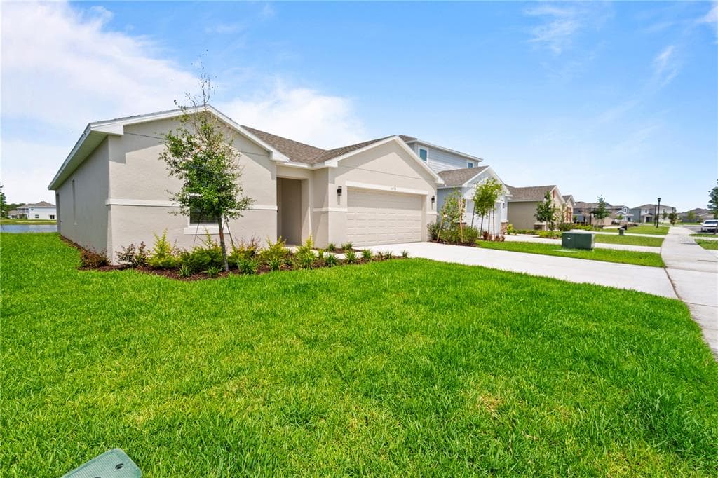 5835 GINGHAM DRIVE KISSIMMEE, FL 34758