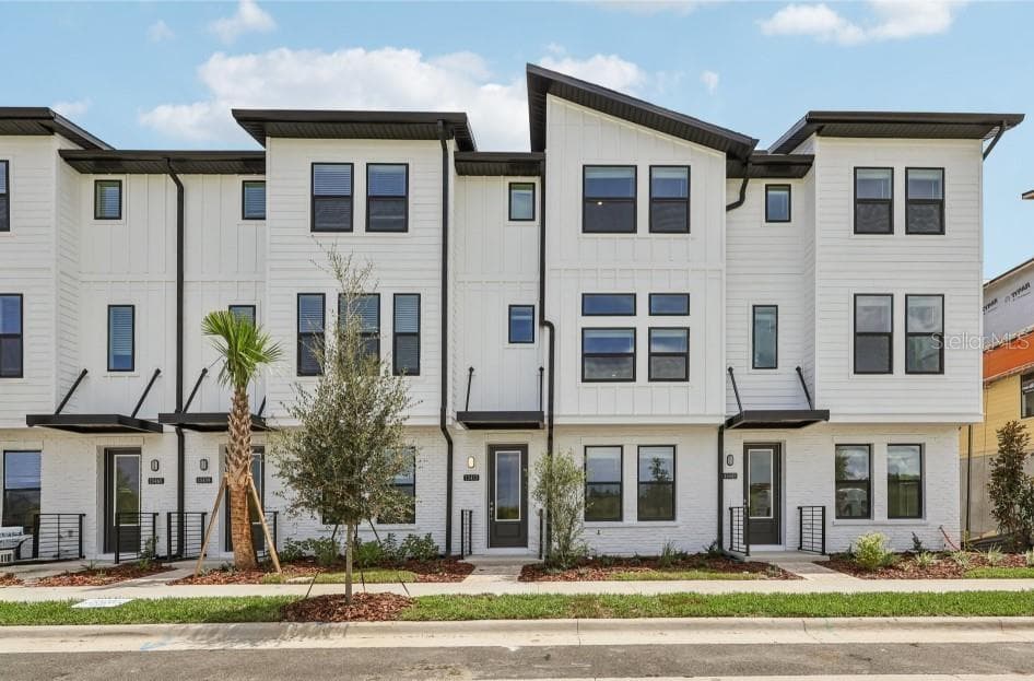 15447 HAMLIN PARK DRIVE WINTER GARDEN, FL 34787