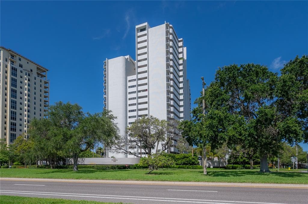4141 BAYSHORE BOULEVARD UNIT 1003 TAMPA, FL 33611